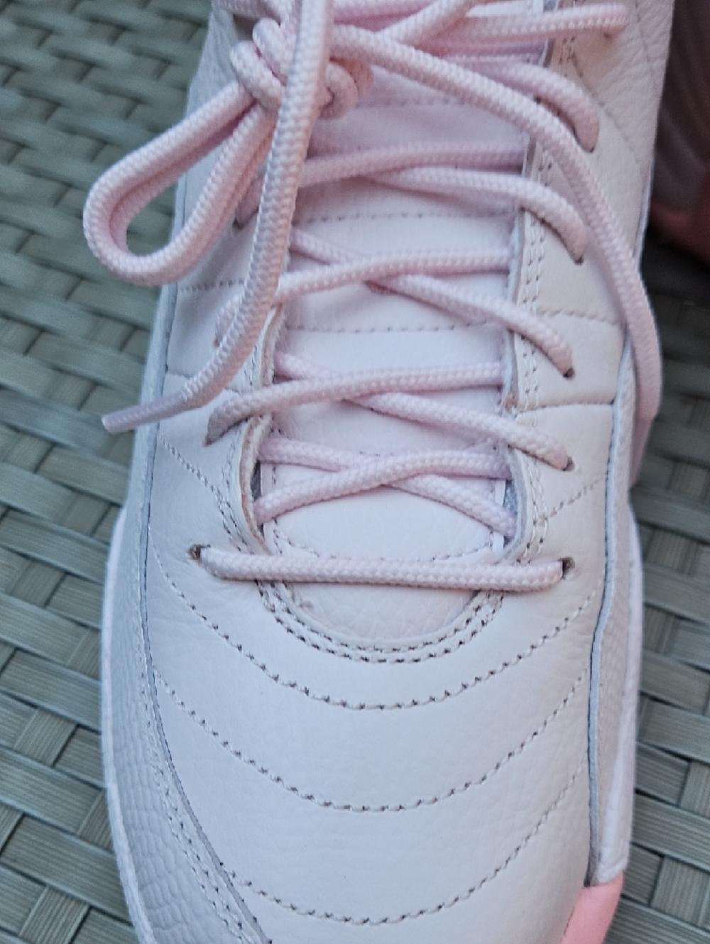 NEW Jordan Girls Pink and White Retro Basketball Sneakers SIZE 7Y - Picture 15 of 16